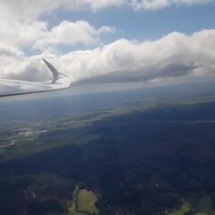 Flugwegposition um 10:26:50: Aufgenommen in der Nähe von Tübingen, Deutschland in 1308 Meter